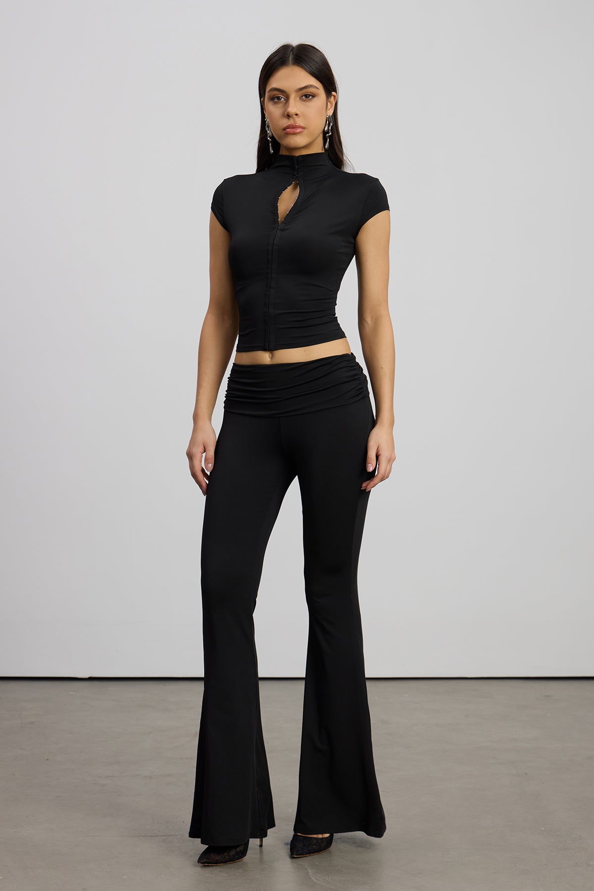 Gracefully Styled Pants for Any Occasion