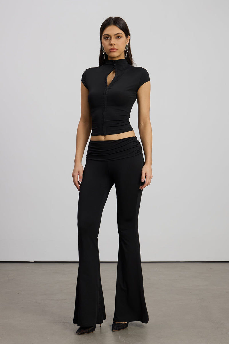 Gracefully Styled Pants for Any Occasion