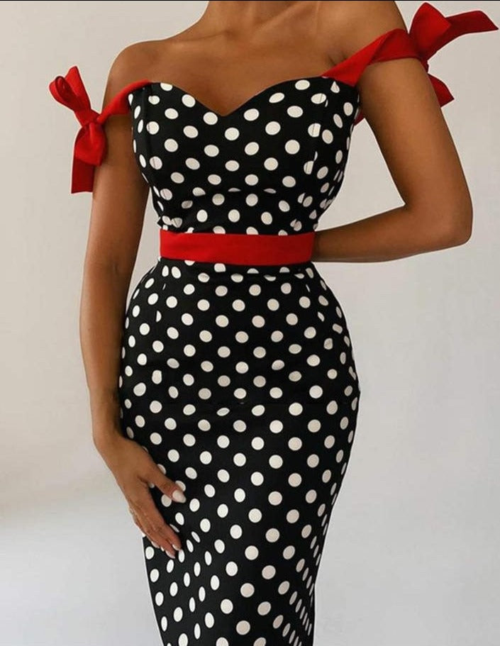 A Vintage Style Dress with Delicate Timeless Details