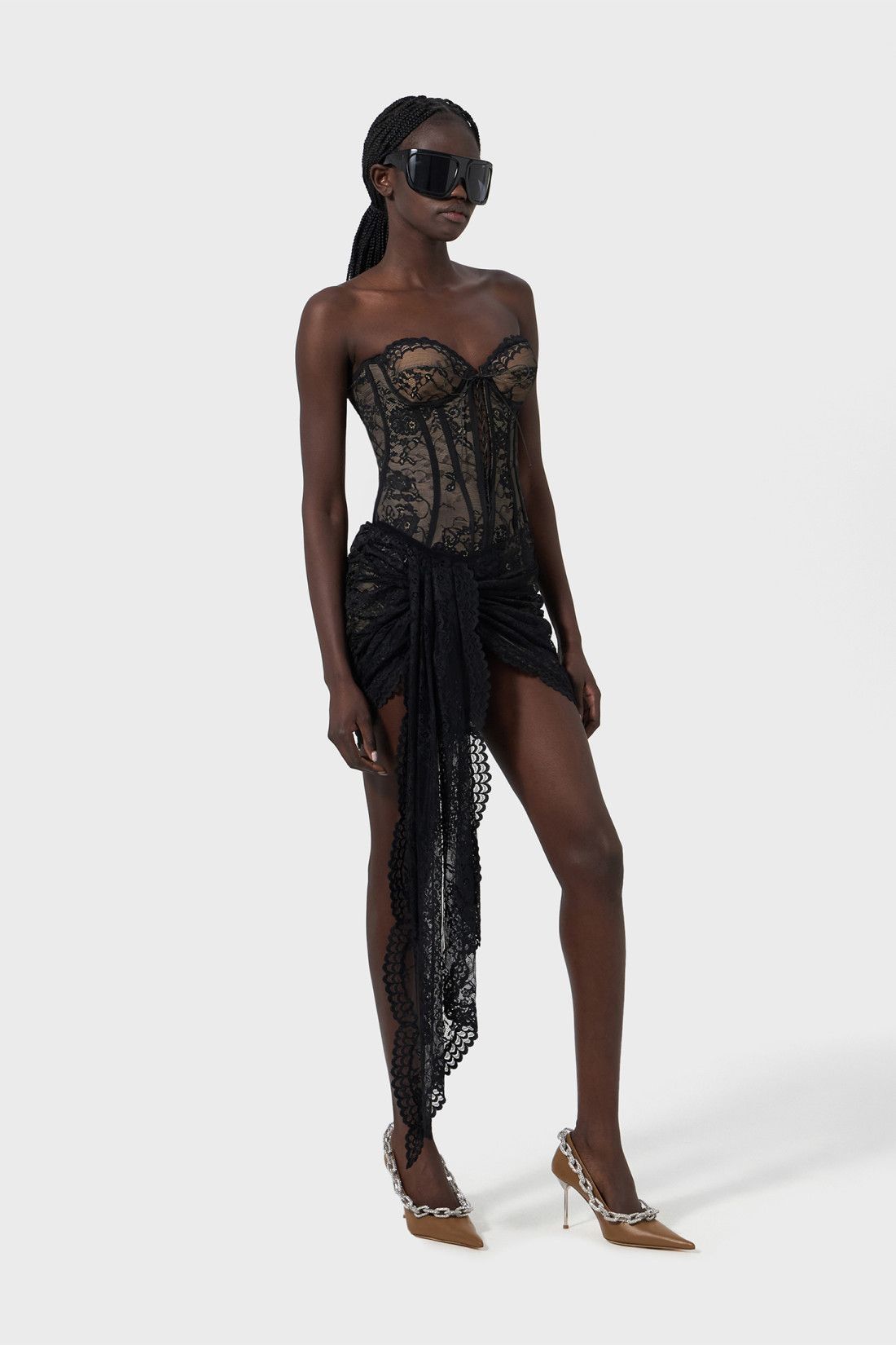 Beautifully Crafted Dress in a Classic Style