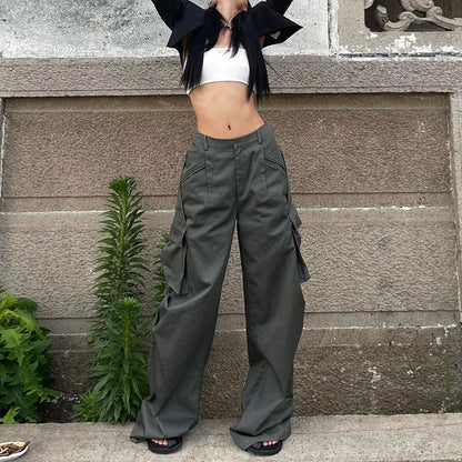 Well Tailored Trousers with a Graceful Silhouette