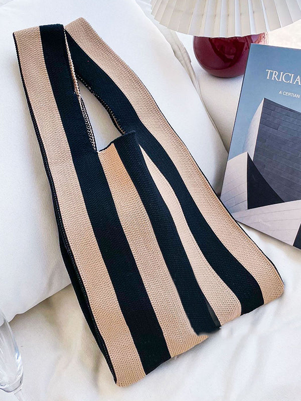 Well Tailored Bag with a Graceful Silhouette