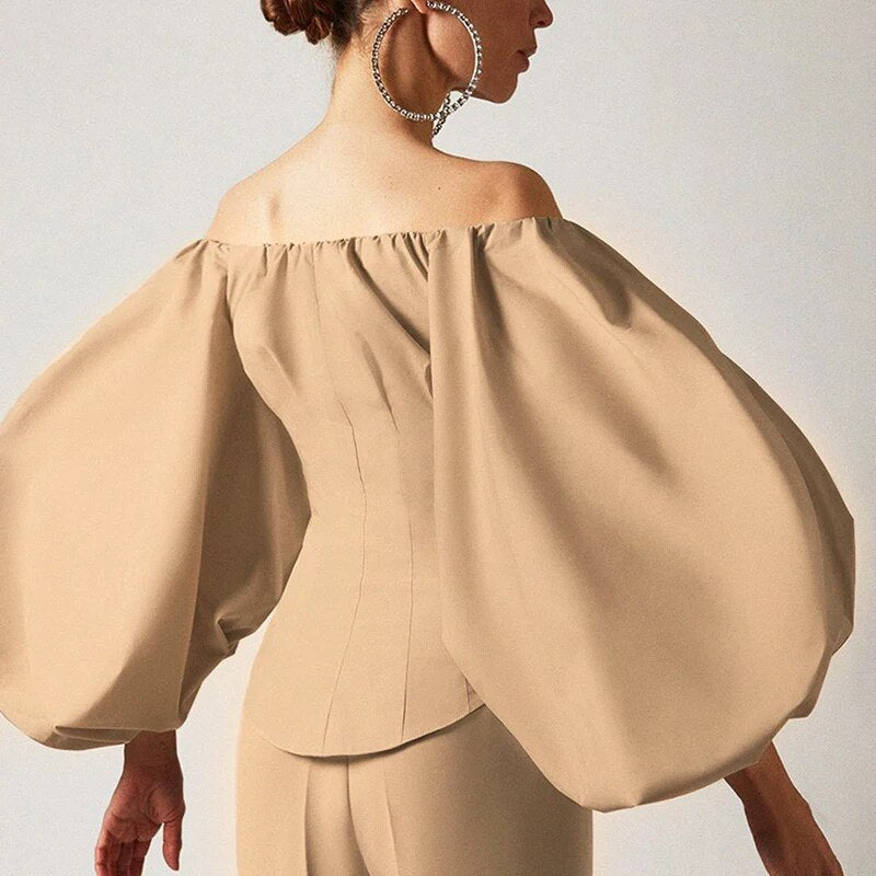 Classic Vintage & Enduringly Stylish Blouse
