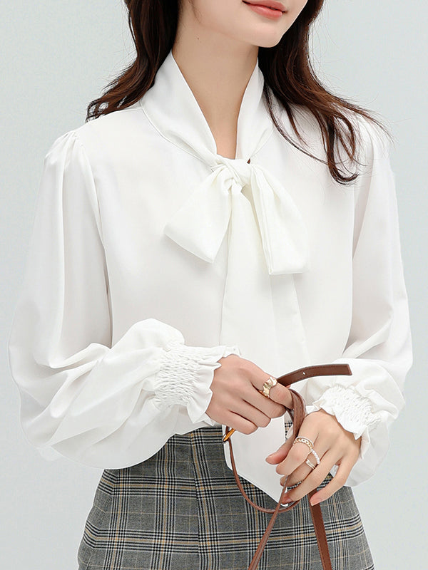 Gracefully Styled Blouse for Any Occasion