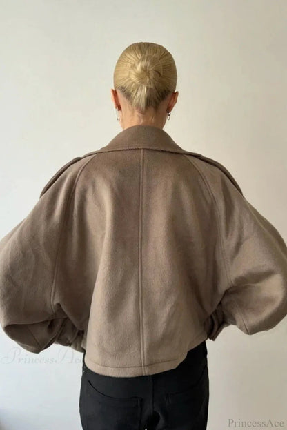 Beautifully Finished Coat in a Timeless Design