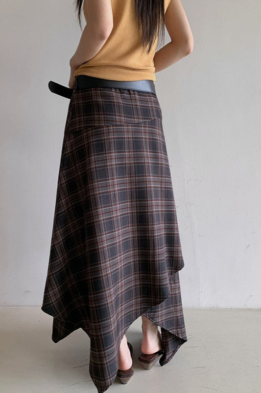 Sophisticated Garment with a Clean Classic Look