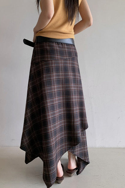 Sophisticated Garment with a Clean Classic Look