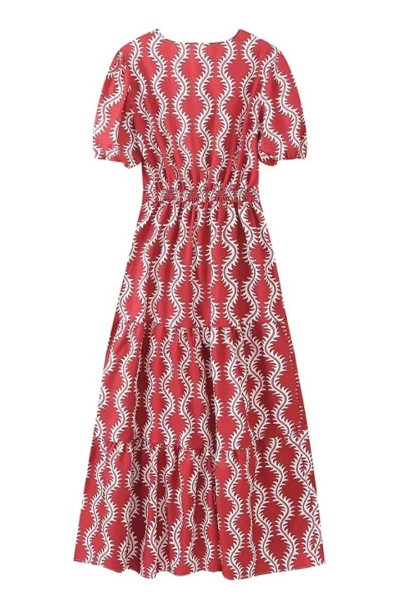 Beautifully Crafted Dress in a Classic Style