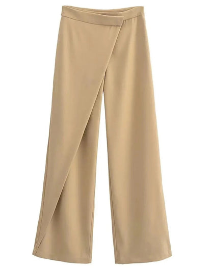 Classic Vintage Pants with a Flattering Fit