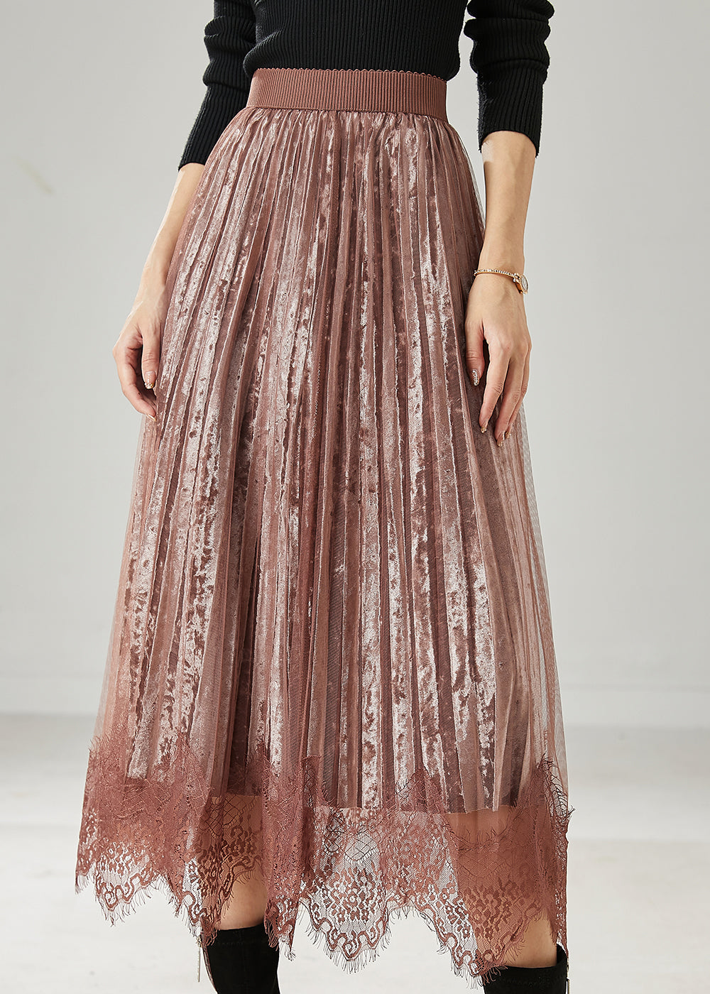 Well Tailored Garment with a Graceful Silhouette