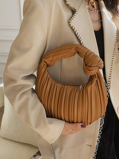 Gracefully Styled Bag for Any Occasion