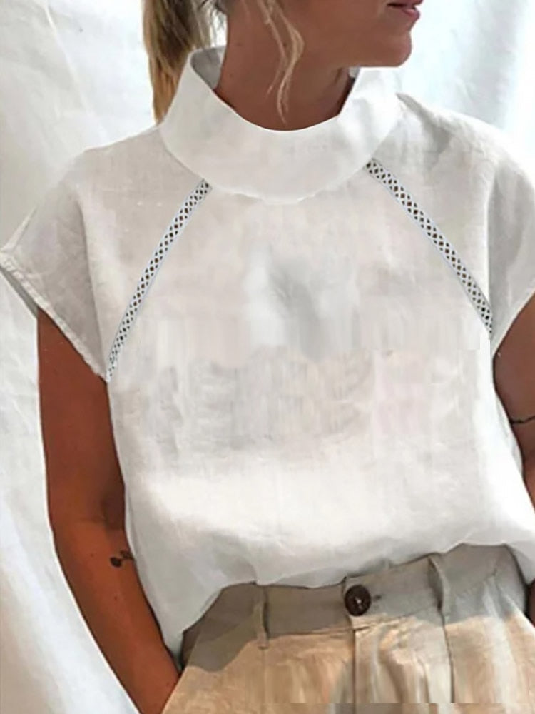 Effortlessly Elegant Blouse with a Timeless Design