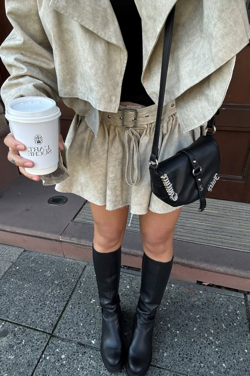 Sophisticated Garment with a Clean Classic Look