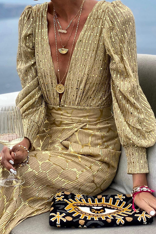 A Vintage Style Top with Delicate Timeless Details