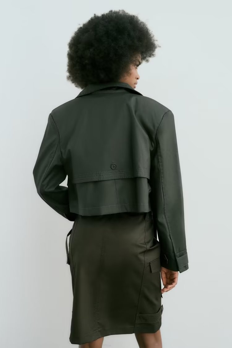Well Tailored Jacket with a Graceful Silhouette