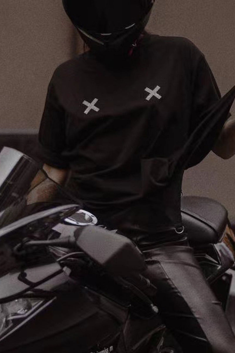 Well Tailored T-Shirt with a Graceful Silhouette