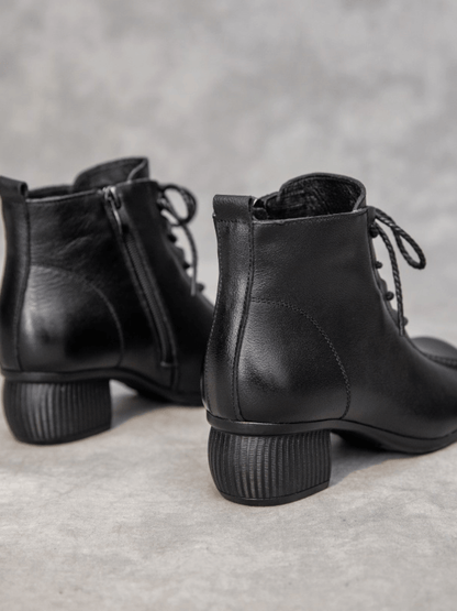 Well Tailored Boots with a Graceful Silhouette