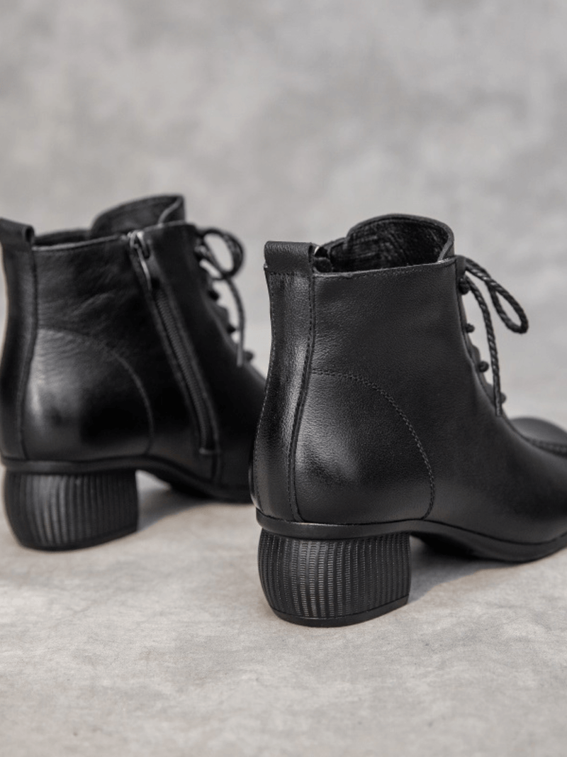 Well Tailored Boots with a Graceful Silhouette