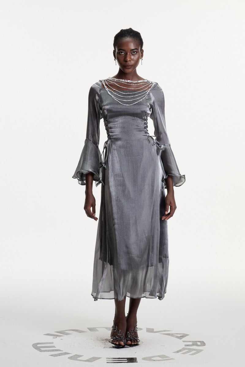 Beautifully Finished Dress in a Timeless Design