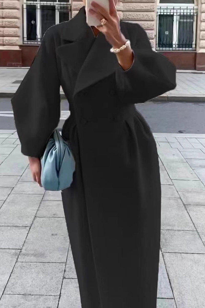 Gracefully Styled Coat for Any Occasion