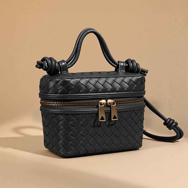 Elegantly Styled Bag for Everyday Wear