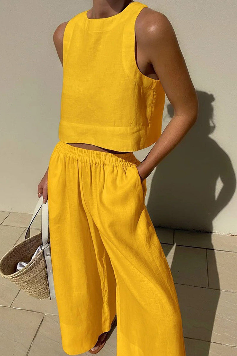 Classic Vintage Pants with a Flattering Fit