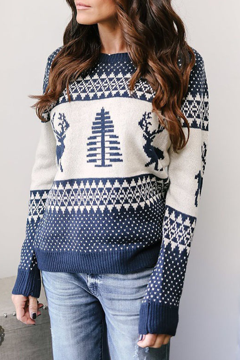 Classic Vintage Sweater with a Flattering Fit