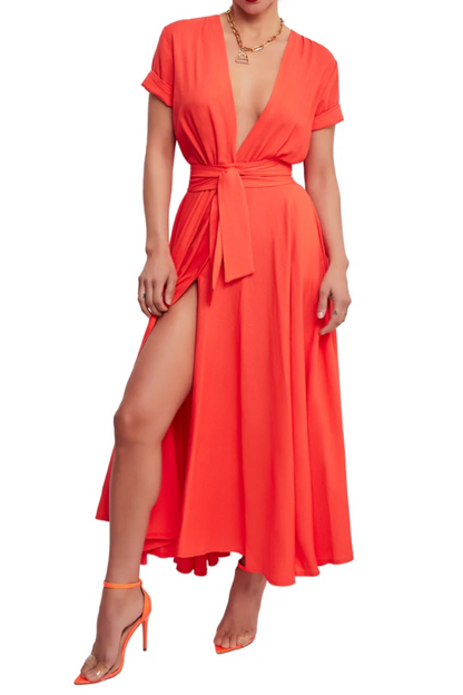 Sophisticated Dress with a Clean Classic Look