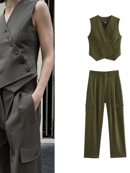 Beautifully Finished Pants in a Timeless Design