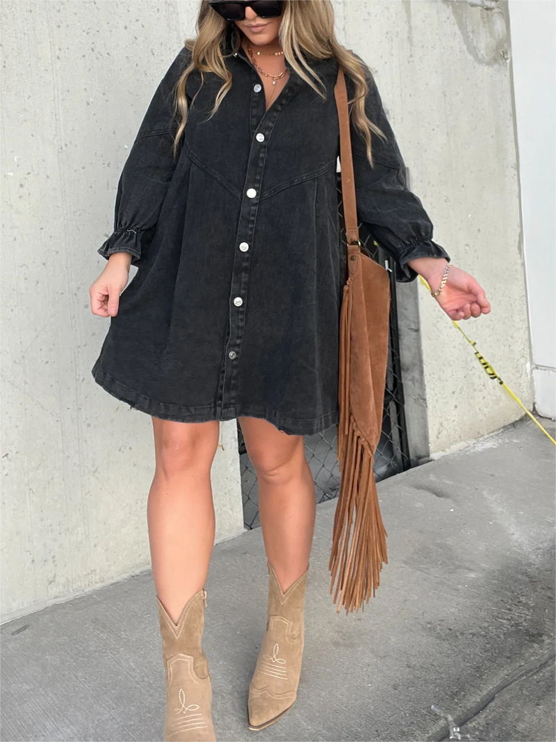 Sophisticated Dress with a Clean Classic Look