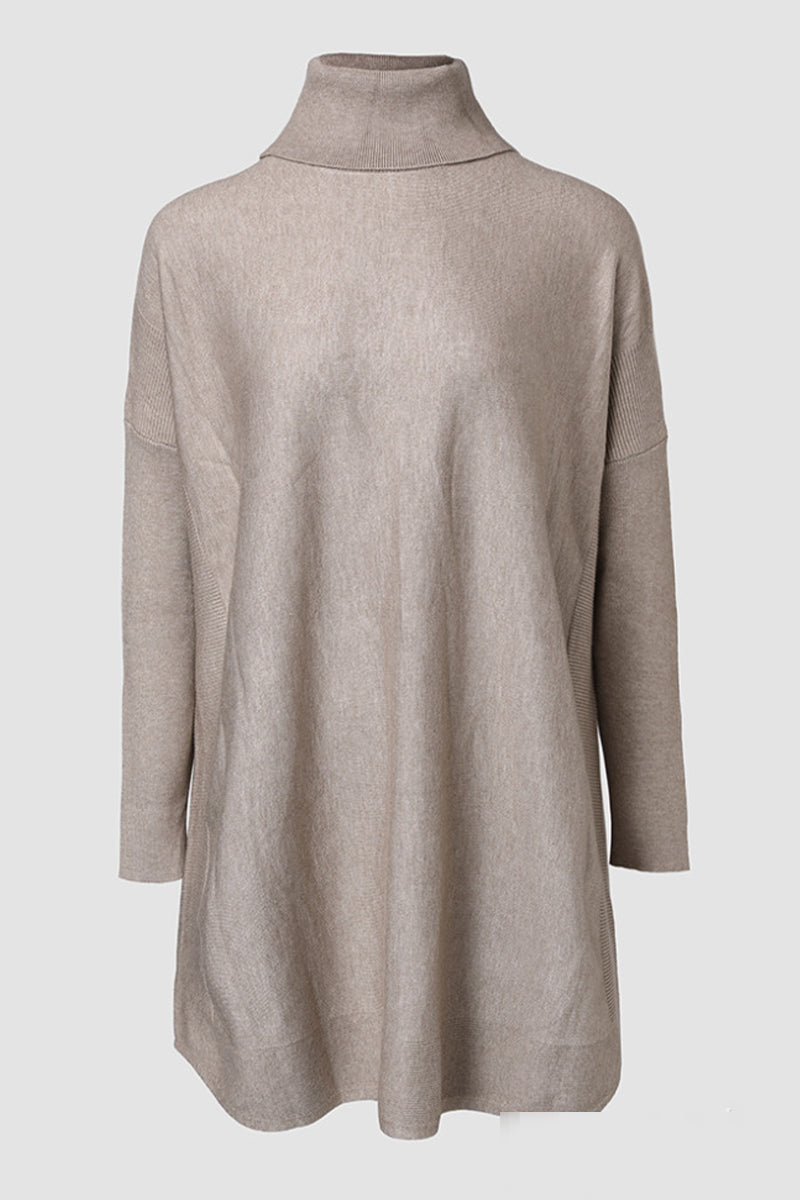 Well Tailored Sweater with a Graceful Silhouette