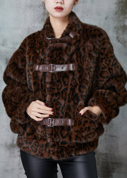 Classic Vintage & Enduringly Stylish Coat