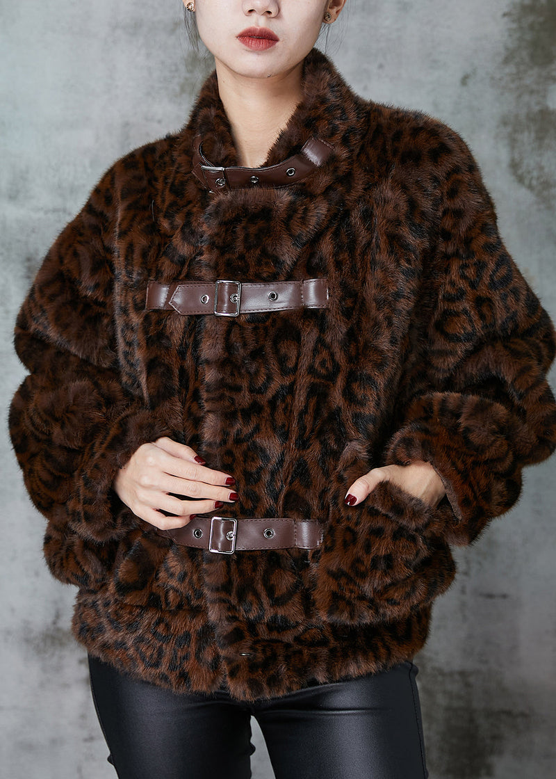 Classic Vintage & Enduringly Stylish Coat