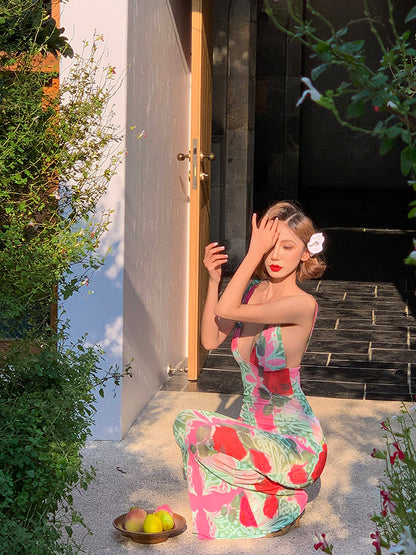 Classic Vintage & Enduringly Stylish Dress