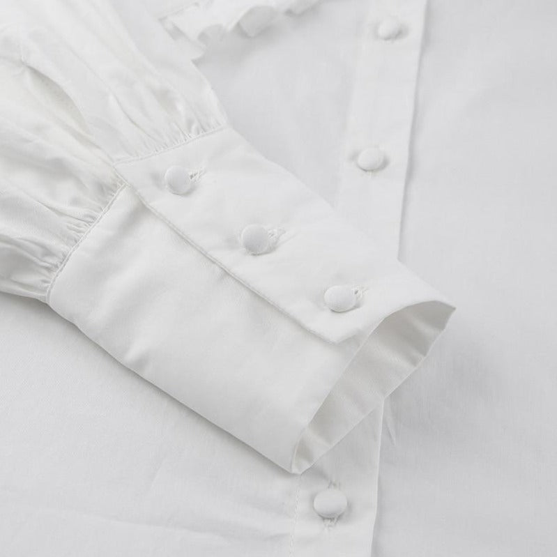 Classic Vintage Blouse with a Flattering Fit