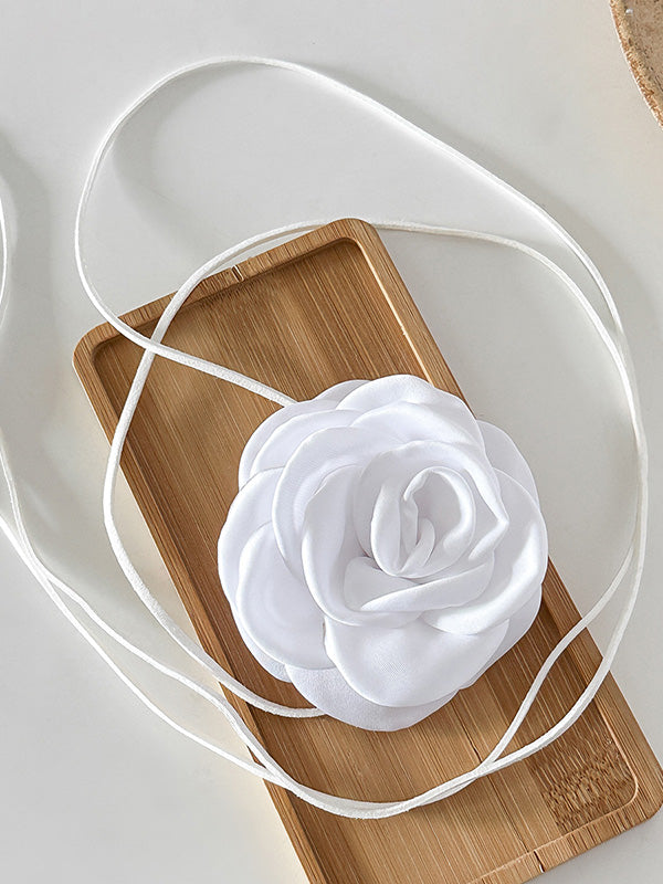 Effortlessly Elegant Garment with a Timeless Design