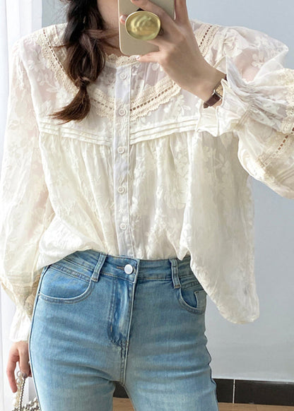 Well Tailored Shirt with a Graceful Silhouette