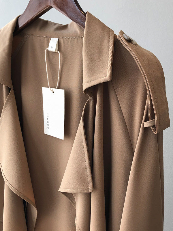 Effortlessly Elegant Coat with a Timeless Design
