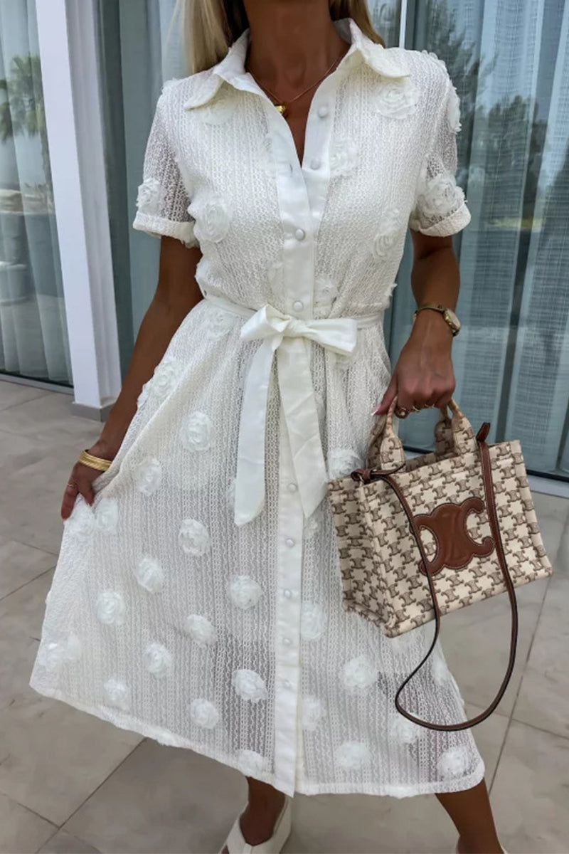 Effortlessly Elegant Dress with a Timeless Design