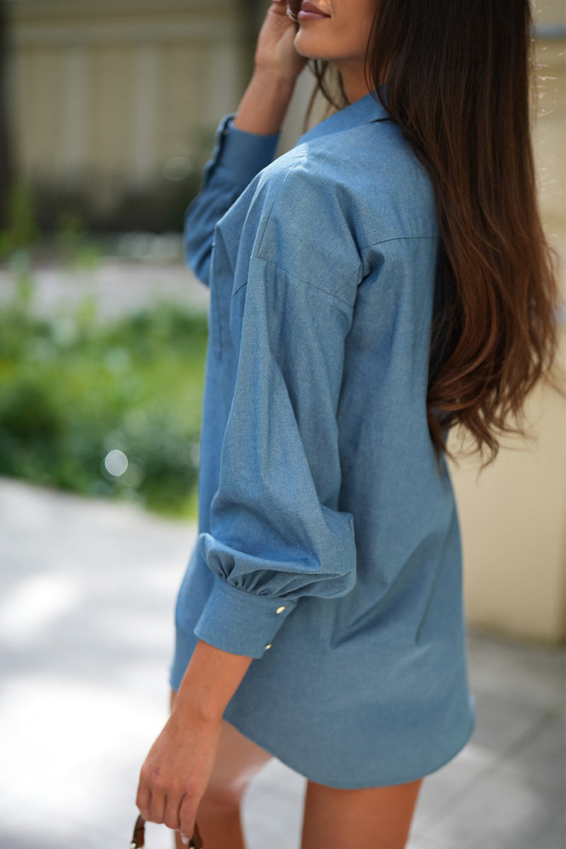Well Tailored Blouse with a Graceful Silhouette