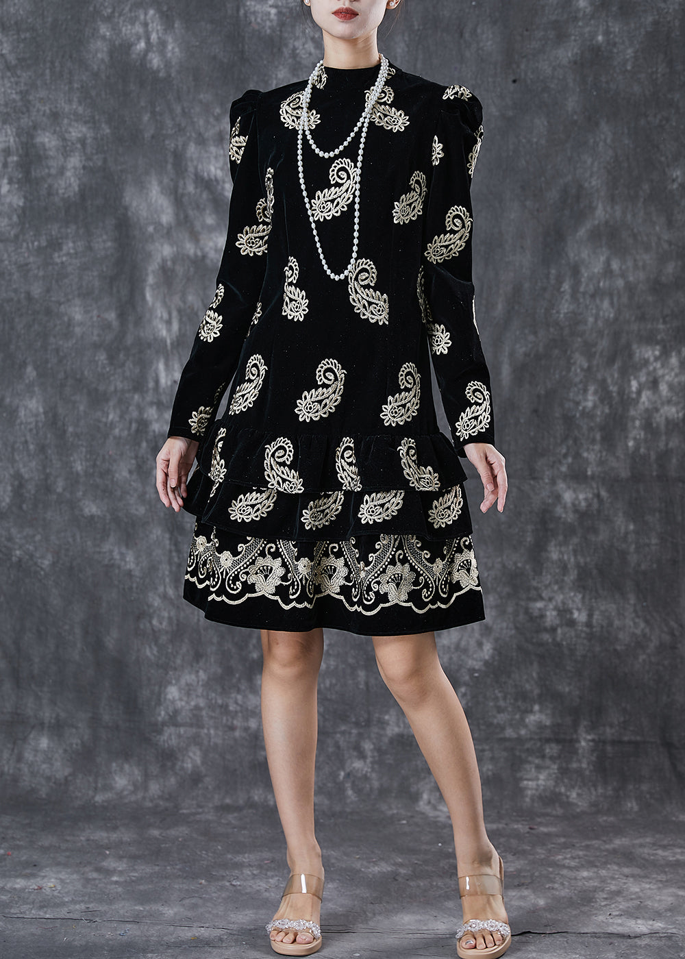 Classic Vintage Dress with a Flattering Fit