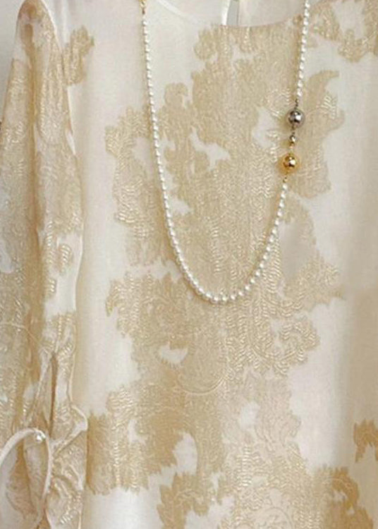 Effortlessly Elegant Blouse with a Timeless Design