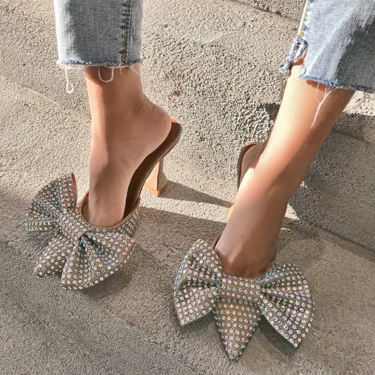Classic Vintage Heels with a Flattering Fit