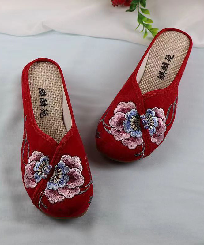 Effortlessly Elegant Sandals with a Timeless Design