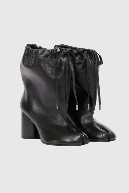 Polished Boots with an Effortless Classic Look