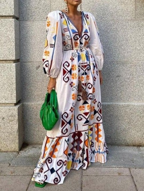 Classic Vintage Dress with a Flattering Fit