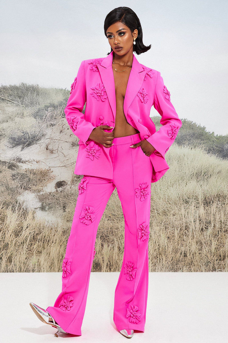 Beautifully Finished Garment in a Timeless Design