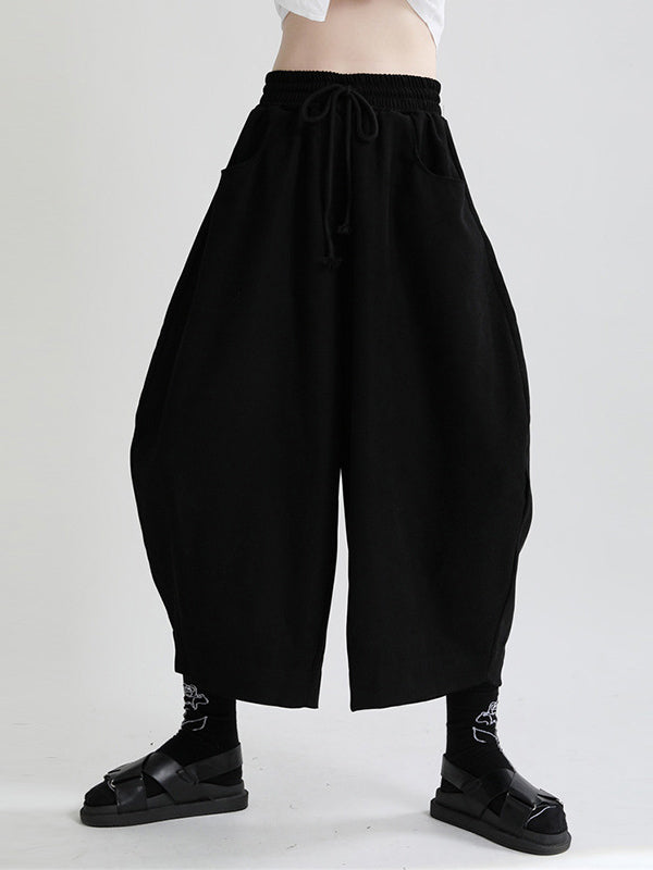 Classic Vintage Pants with a Flattering Fit