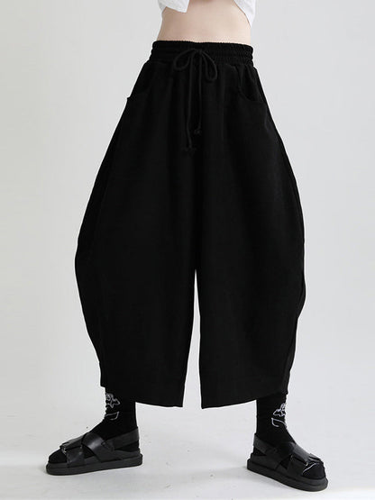 Classic Vintage Pants with a Flattering Fit