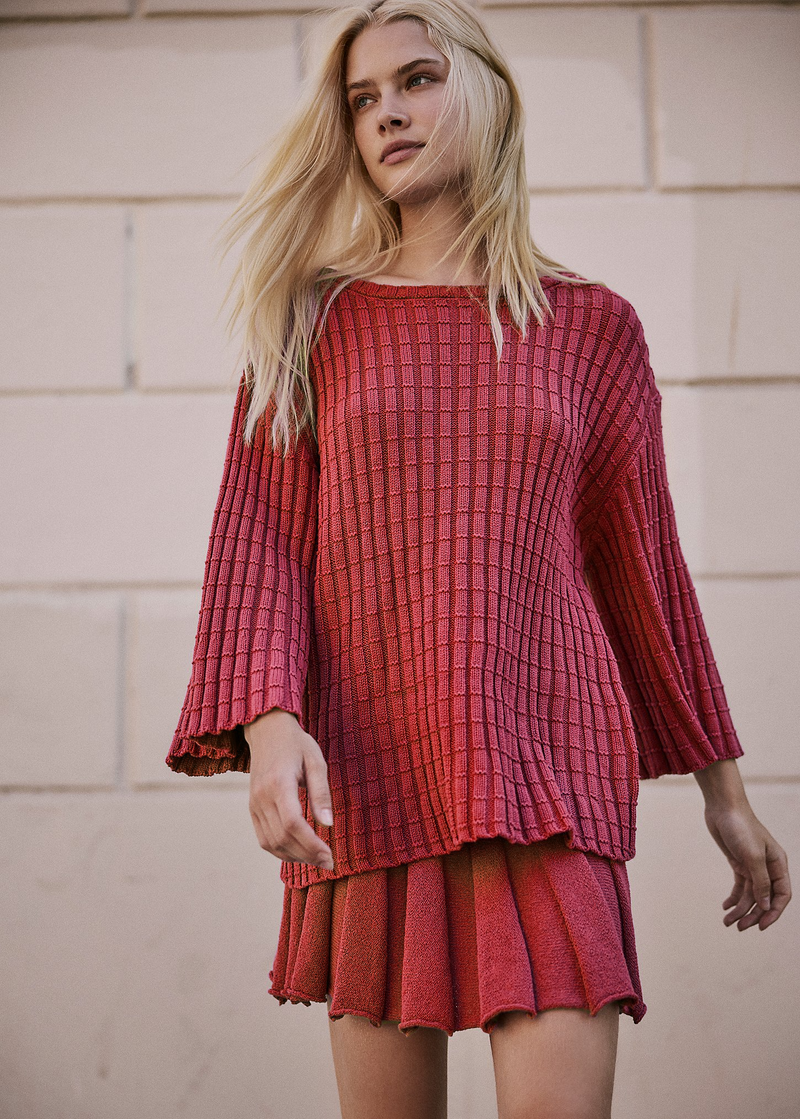 Classic Vintage Sweater with a Flattering Fit